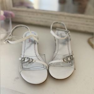 Girls size one white sandle